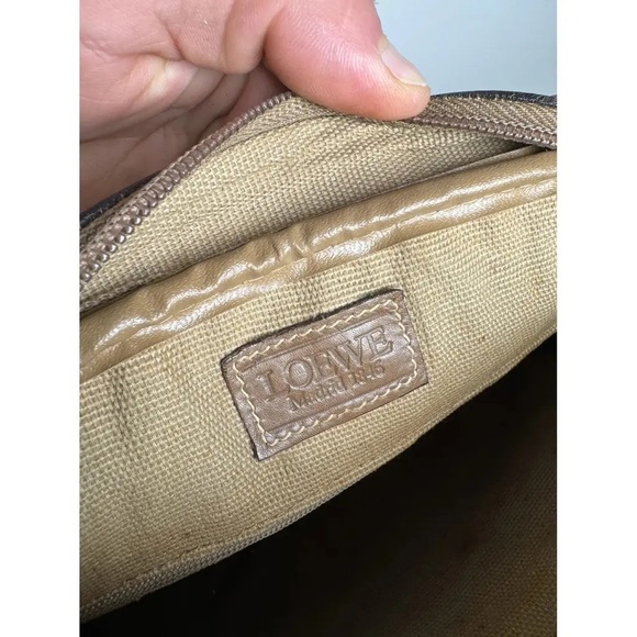 LOEWE Amazon Monogram Crossbody Bag – Good Condition - Picture 5 of 5